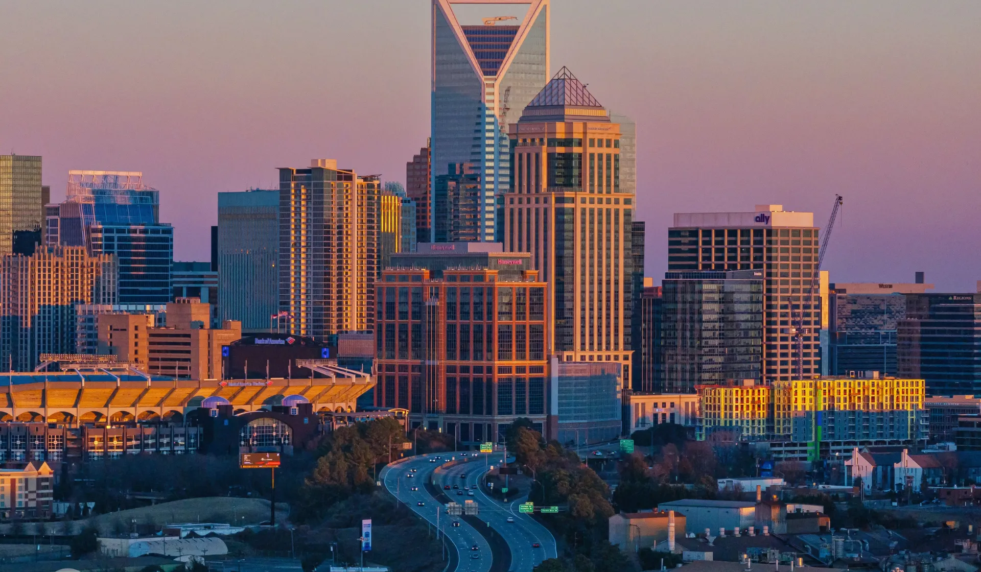 Charlotte skyline and business districts where LeadGulls runs geo-targeted PPC campaigns across Uptown, South End and Ballantyne.